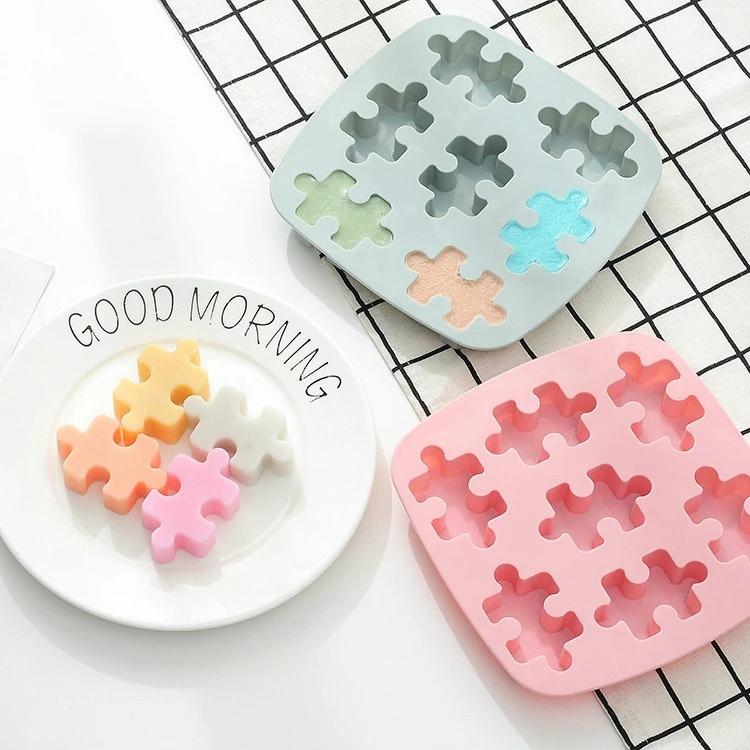 

Kitchen Accessories Festive Creative Baking Mold Microwave Oven Baking Chocolate Puzzle Biscuit Mold Cake Mould рожевий
