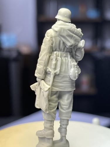 Alpine Miniatures 1/35 WWII German Waffen-SS Panzergrenadier with Grenade Launcher Rifle Resin Kit AM35325 (Person)