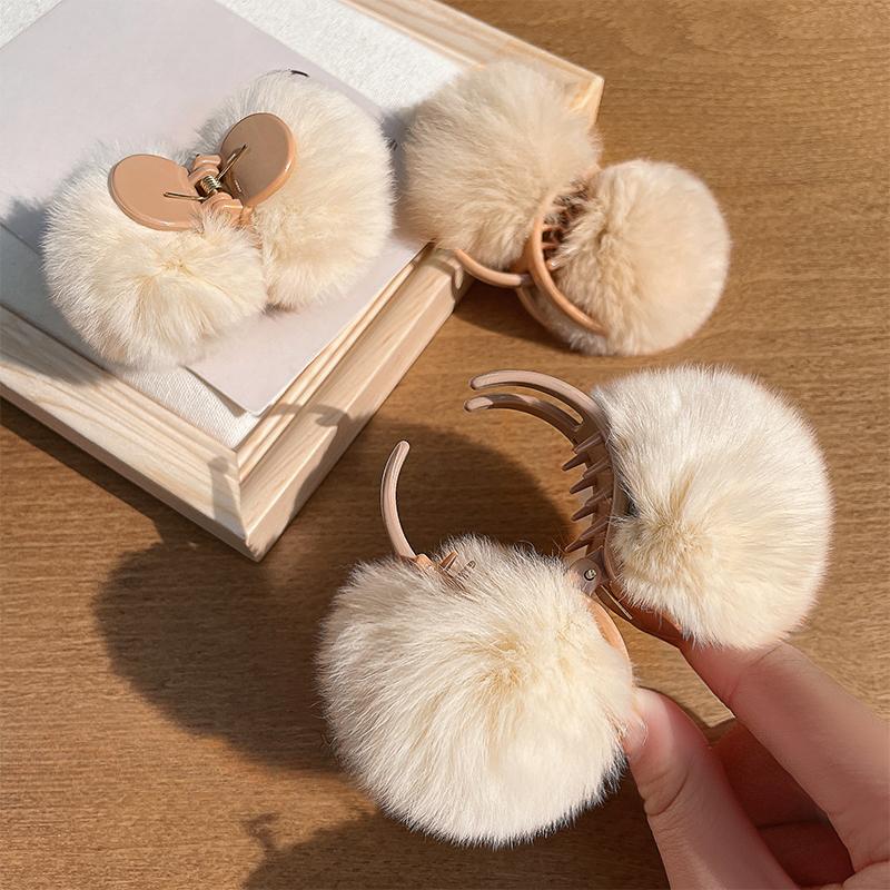 Autumn and Winter Furry Grab Clip Female Small 2025 New High-end Semi-tied Plush Hairpin Back Head Clip Headdress