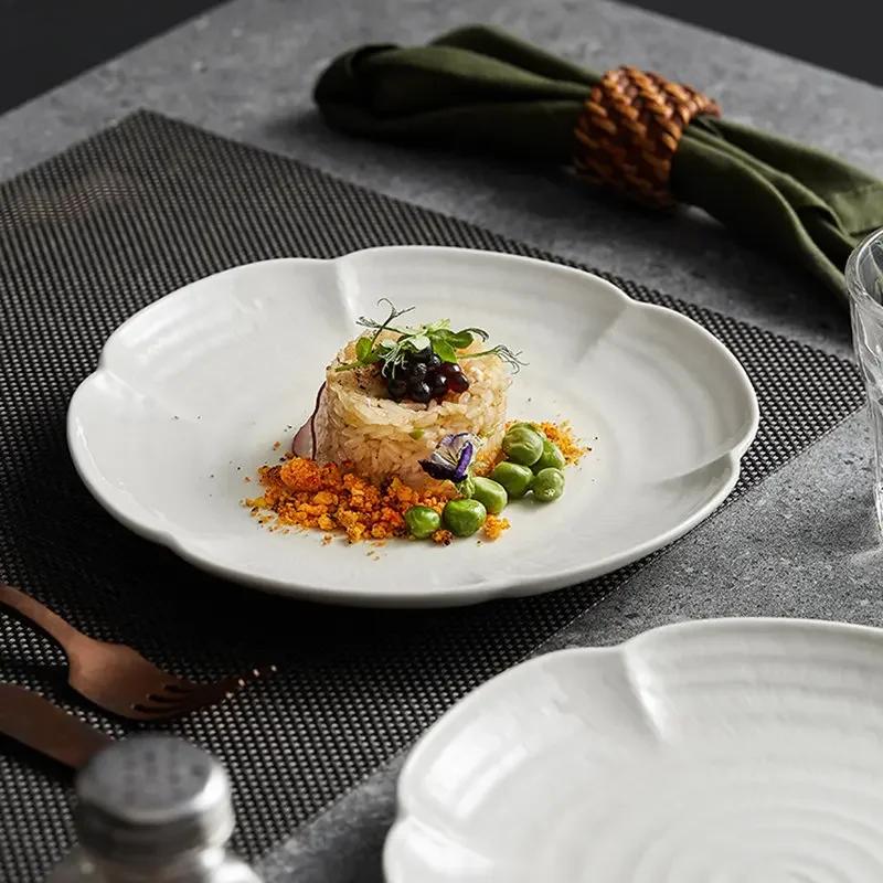 Flower Shaped Dim Sum Plate Ceramic Tableware Restaurant Pasta Dish Dessert Plate Breakfast Plate Molecular Cuisine Tableware