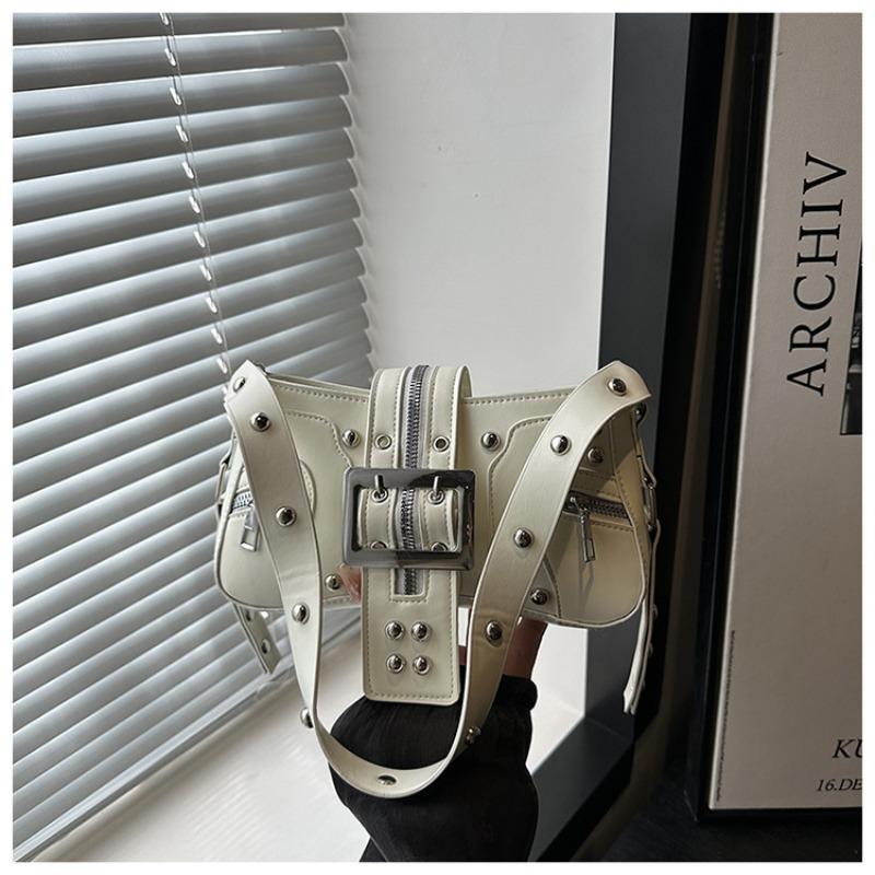 

Large Capacity Crossbody Shoulder Locomotive Punk Rivet Belt Locomotive Wind Vintage Underarm Bag Female білий