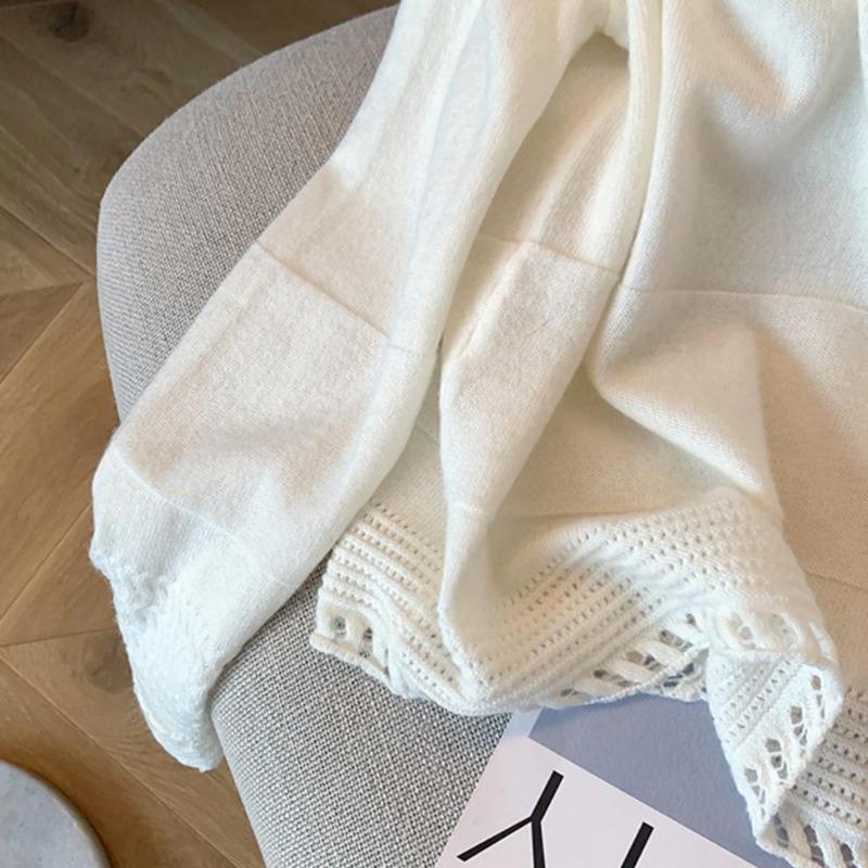 Autumn Winter Round Neck Hollow Out White Sweater Women Casual Fashion All-match Knitting Pullover Top