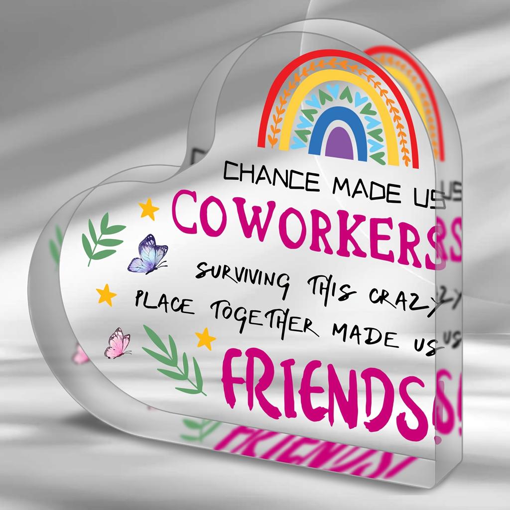 Thank-You Gift for Colleagues, A Heart-Shaped Acrylic Decorative Plaque Desktop Statue, Suitable for All Occasions, A Gift for Colleagues and Friends