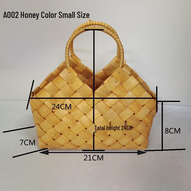 Retro Chinese Woven Bamboo Handbag and Zongzi Gift Basket - Perfect for Dragon Boat Festival Celebrations.