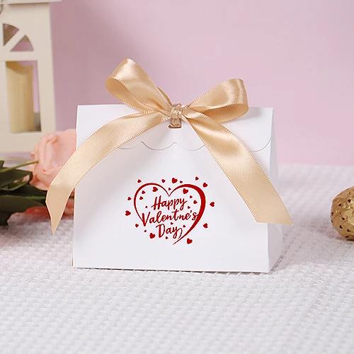 Valentine Treat Box Paper Valentines Candy Boxes Decorative Heart Gilding Boxes For Valentine's Day Party Favors