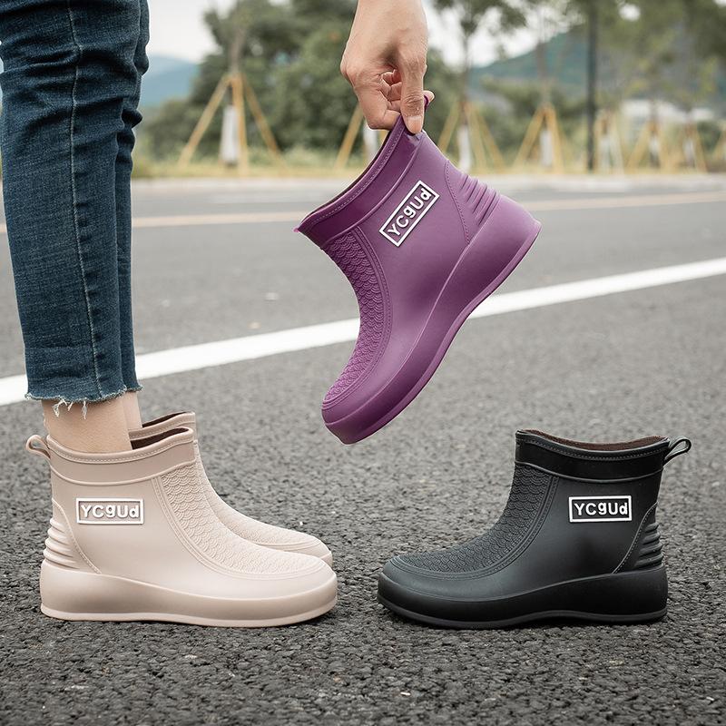 Nuove Scarpe Impermeabili da Donna Stivali da Pioggia Antiscivolo da Donna Stivali Acqua Corti con Pelliccia Moda Adulto Resistenti all'Usura Stivali Leggeri