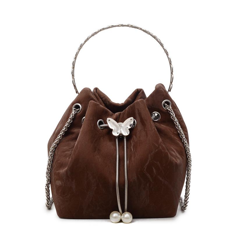 Fashionable Hand-held Pleated Bucket Bag Simple and Versatile Chain Crossbody Bag