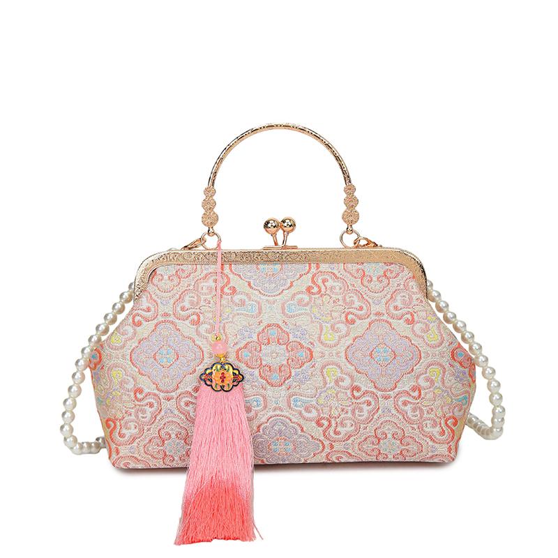

2026 New Embroidered Shell Handbag for Women Cloud Pattern Single Shoulder Bag with Pearl Chain Strap Crossbody Evening Bag Smal розовый