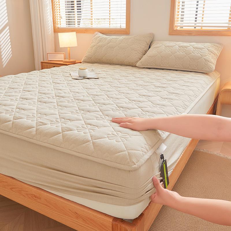 Pure Color Quilted Cotton Yarn-Dyed Bed Sheet & Bedspread Set