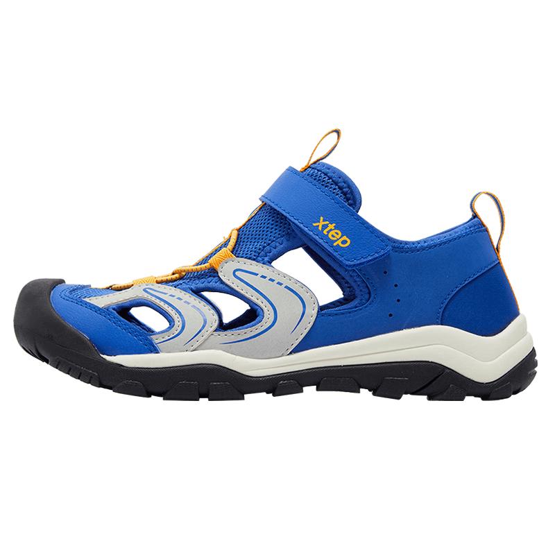 XTEP Boys Closed-Toe Beach Sandals 37