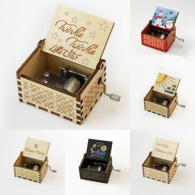 Fashion Carved Musical Box Hand Crank Home Decoration Valentine's Day Wooden Music Box