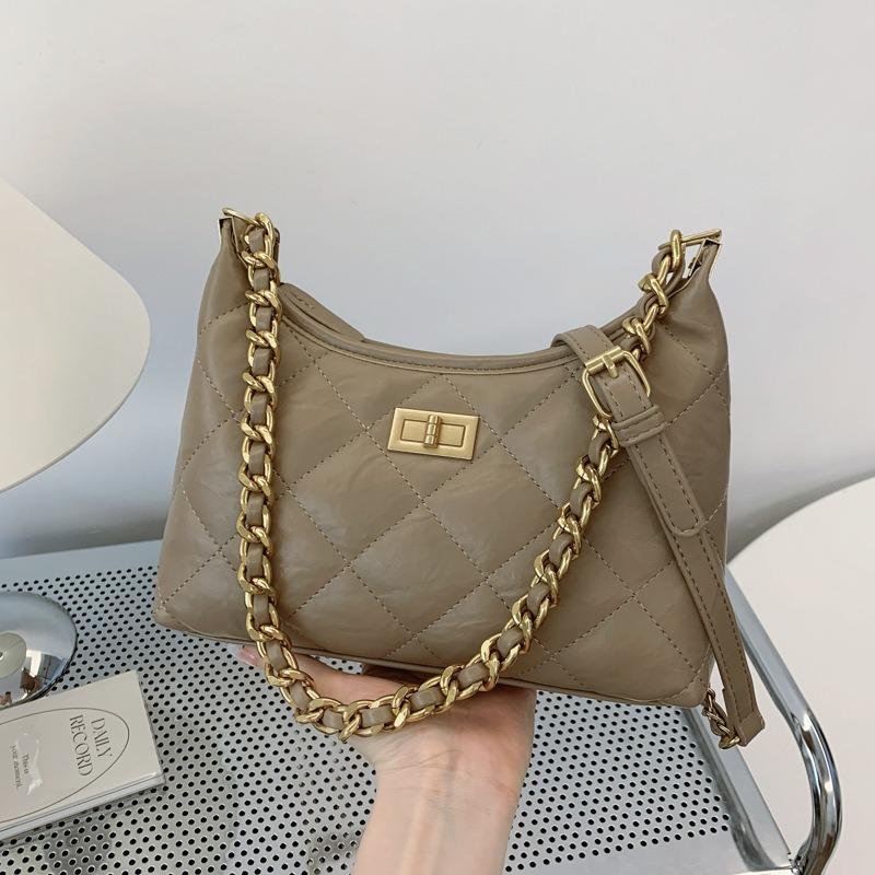 Solid color trend bag women's new diamond chain bag fashion temperament texture shoulder messenger bag armpit