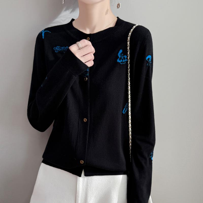 Nový jarní pletený kardigan s kulatým výstřihem a výšivkou, volný a všestranný design