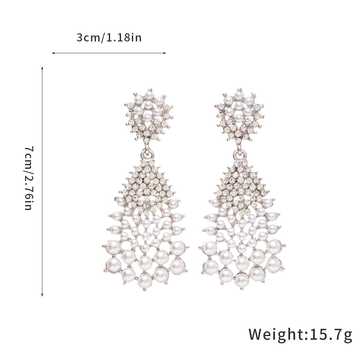 

Silver Needle Diamond Pearl Water Drop Fringed Earrings French Retro Court Temperament Earrings Light Luxury Premium Earrings