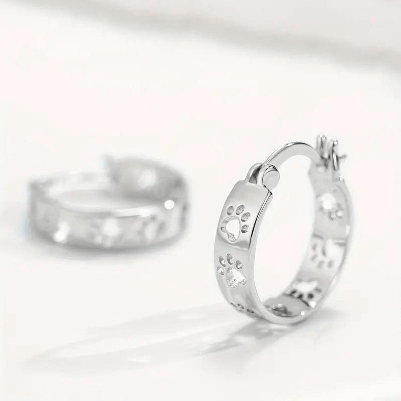 Cute puppy paw print ear buckle, pet footprint earrings, hollow design love cat paw earrings