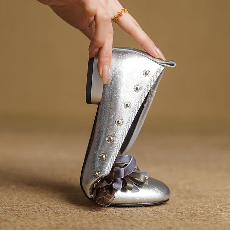 Fashion New Spring/Summer Patent Leather Women Pumps Shoes for Women Fashion Rivet Detachable Flower Round Toe Low Heel Women Loafers