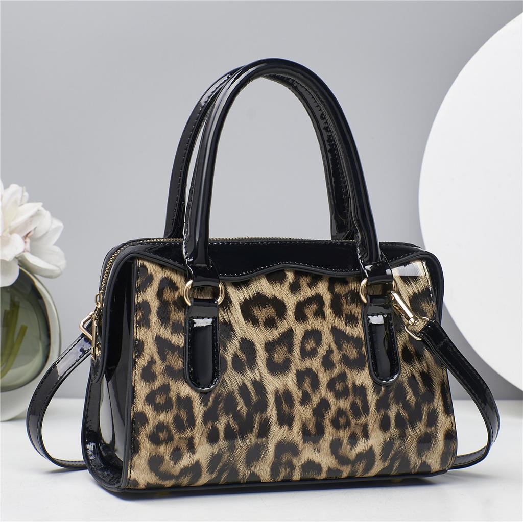 Retro Crossbody Bag Leopard Design Women Handle Bag Bright Glossy Surface Shoulder Bags Lady Handbag Party Outgoing Shopping