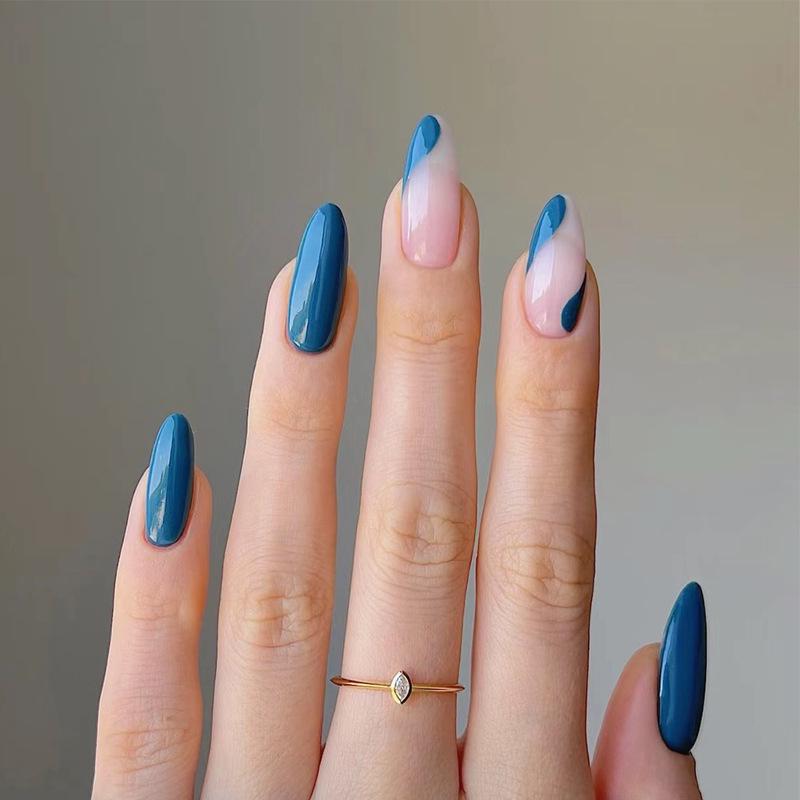 

24-Piece Striped Color Block Removable False Nails - Wearable Fashion Trend Glue Type