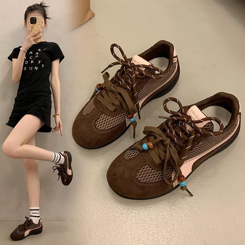 European sports and leisure moral training shoes women's autumn 2025 new retro lightweight running shoes beaded fashion women's shoes