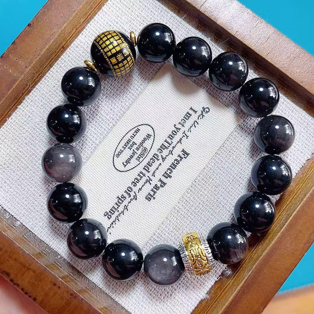 Unisex Silver Obsidian Amulet Bracelet: Simple, Versatile, and Fashionable