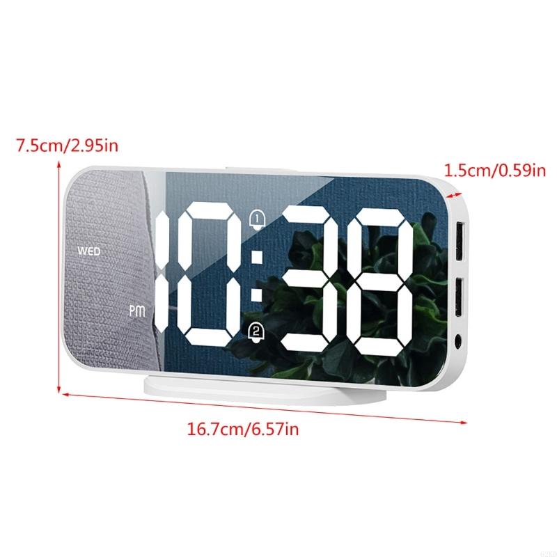 62KD 6.7Inch LED Mirrored Digital Alarm Clock with Adjusted Brightness USB 2 Alarms
