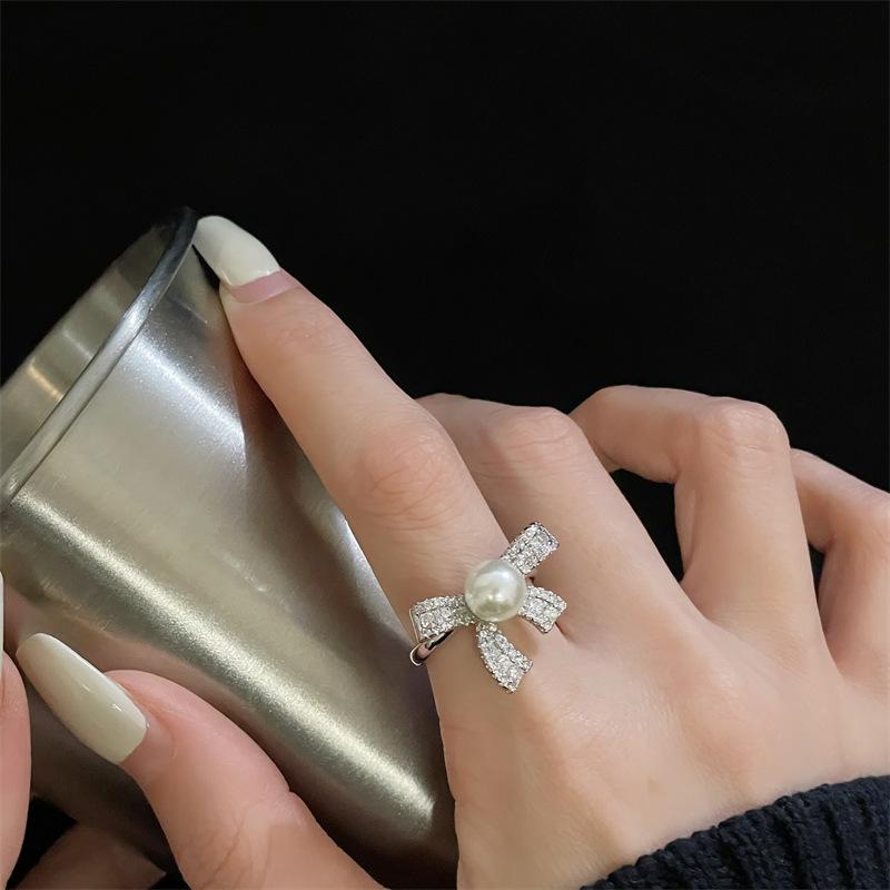 Heavy Industry Full Diamond Bow Full Diamond Zir*****Pen Ring Light Luxury Premium Pearl Index Finger Ring Personality Elegant Ring