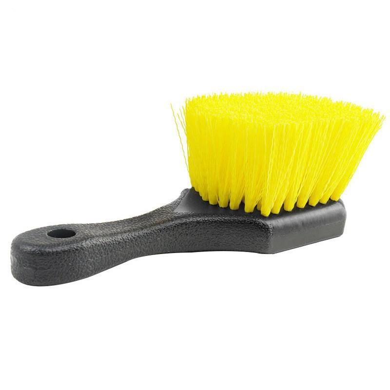 

Щетка для шин и колес с короткой ручкой для автомобильных дисков, мягкая щетина для бережной мойки, эффективно очищает шины жёлтый