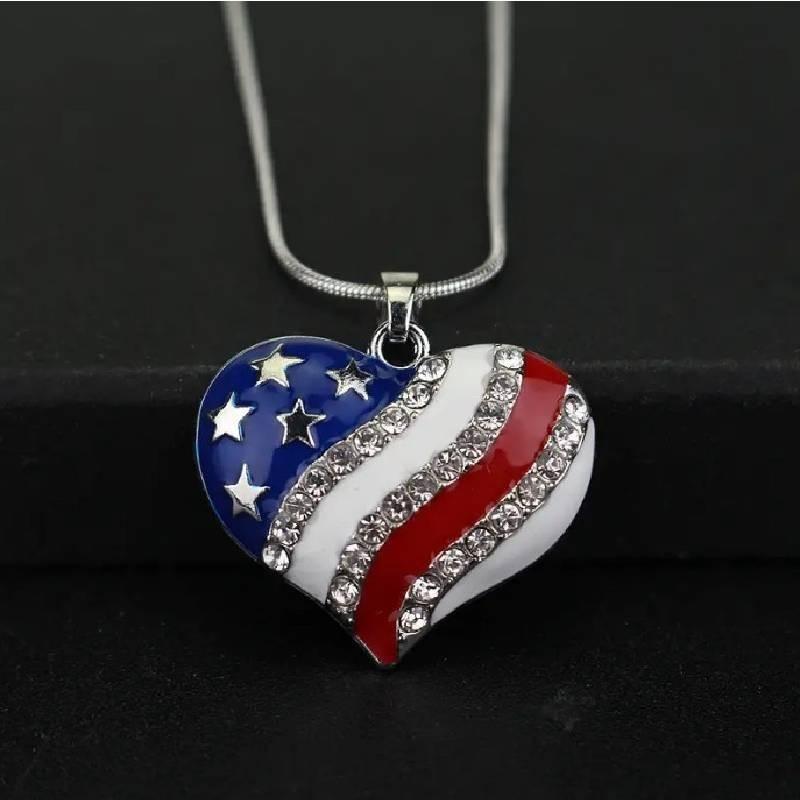 Fashionable Alloy Heart Star Necklace Blue Gender-neutral Clavicle Chain