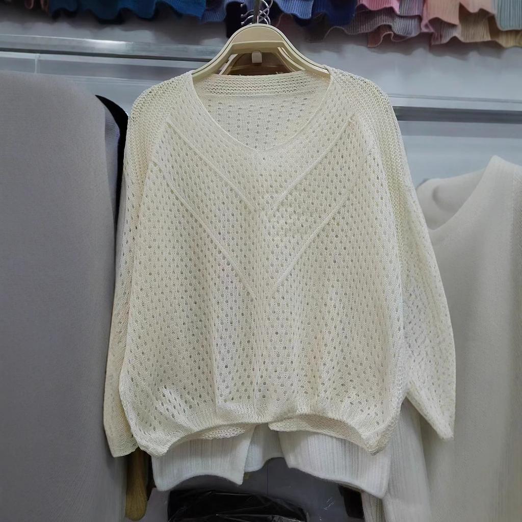 Summer V-neck seven-point bat-sleeved hollow blouse women's TK popular loose and thin outer top knitted sweater