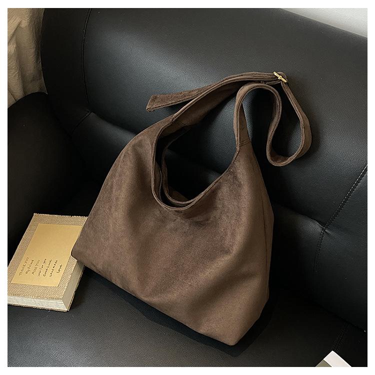 Suede bag women's large-capacity new autumn and winter versatile shoulder messenger bag commuter tote bag