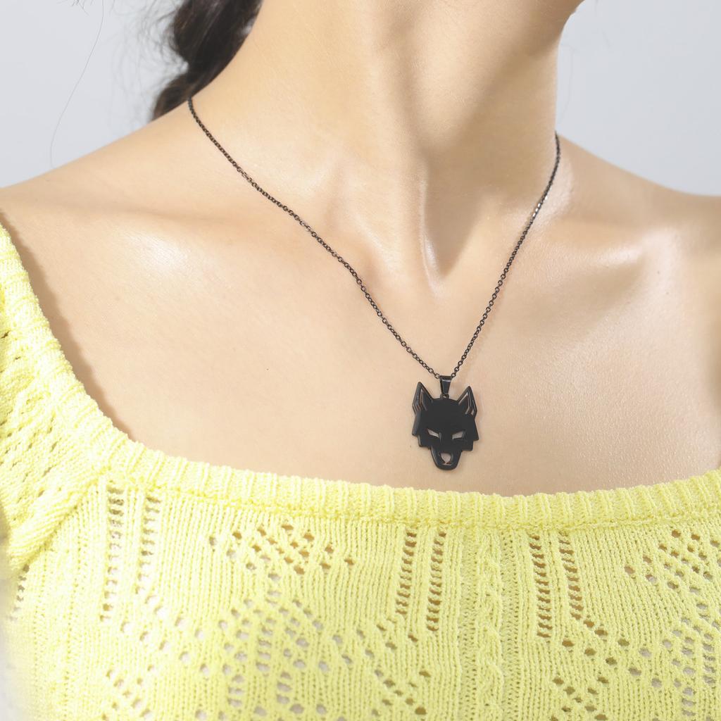 Teamer Cool Animal Wolf Head Pendant Necklace for Women Men Stainless Steel Wolf Pendant Vintage Punk Party Jewelry Animal Gifts