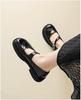 French Mary Jane shoes for women in spring 2026, retro style with a single buckle and shallow mouth small leather shoes, college style single shoes