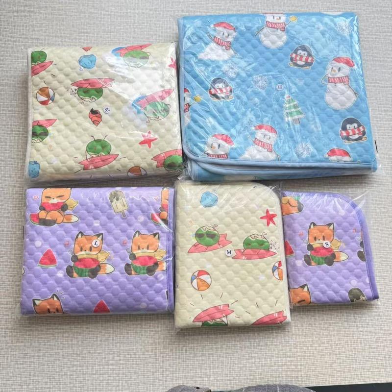 Heat Relief Cool Pet Mat Soft Ice Sleeping Pad Breathable Cushion for Dogs Cats Indoor Home Car Outdoor Daily Use