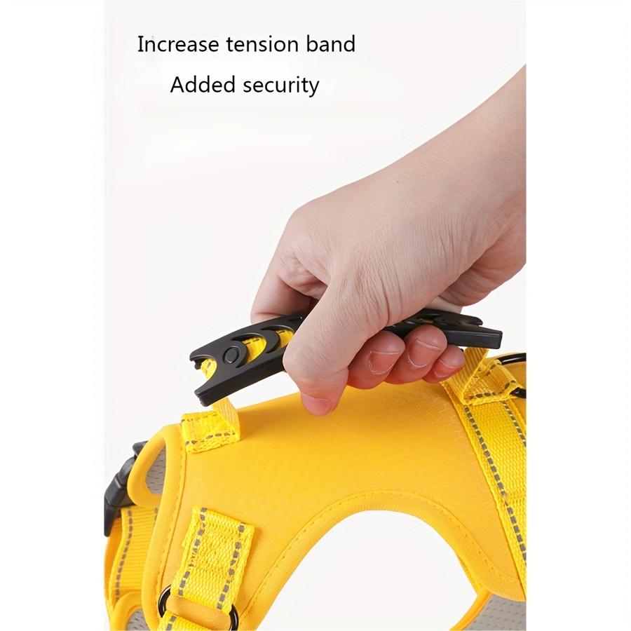 Adjustable Soft Padded Harness with Easy Control Handle Prevents Choking Pulling Comfortable No-Pulling Pet Harness for Dogs