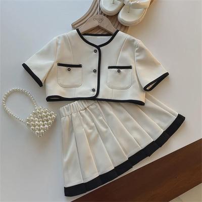 Conjunto de dos piezas de verano para niñas 2023 estilo Xiaoxiang de color sólido: Top de Manga Corta y Falda Plisada