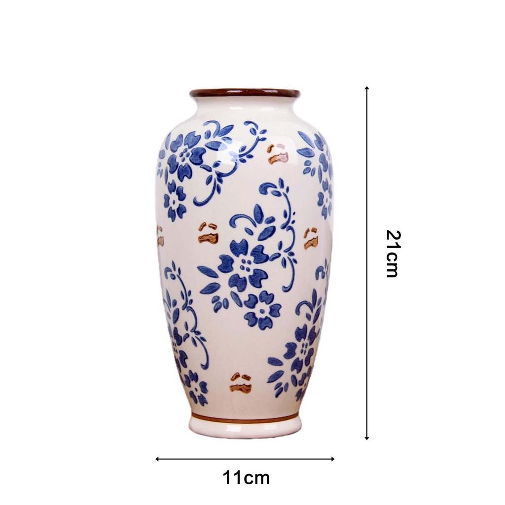 Vintage Blauw en Wit Porseleinen Kleine Vaas voor Bloemschikkingen – Retro Keramisch Ornament voor Woonkamer Decoratie.