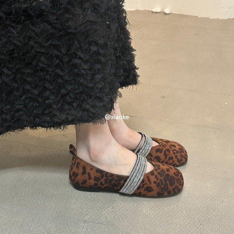 French flat-bottomed design single shoes 2025 new summer fairy style retro Doudou female gentle Mary Jane ladyshoes