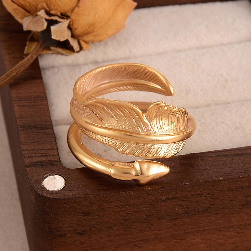 Retro simple geometric ring, high-end sense niche and versatile new twist winding opening ring