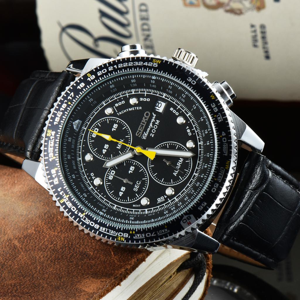 SEIKO Herren Quarz Chronograph Uhr Edelstahl / Lederarmband Tachymeterlünette Leuchtzeiger Datum Sport Business Herren Armbanduhr