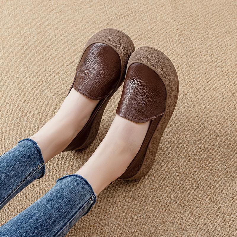 Soft surface soft sole handmade women's shoes comfortable foot flat sole single shoes casual leather shoes