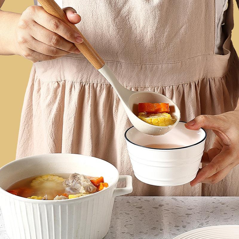 Non-stick pan silicone spatula special cooking spatula high temperature resistant solid wood handle frying spatula soup spoon kitchen cooking set