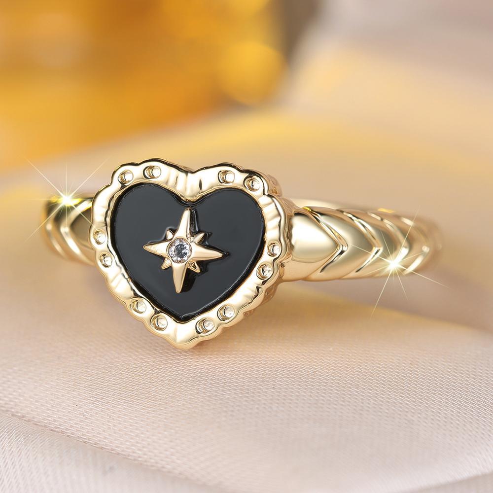 Vintage Gold Color Heart-shaped Rings for Women Aesthetic Fashion Jewelry Wedding Gift