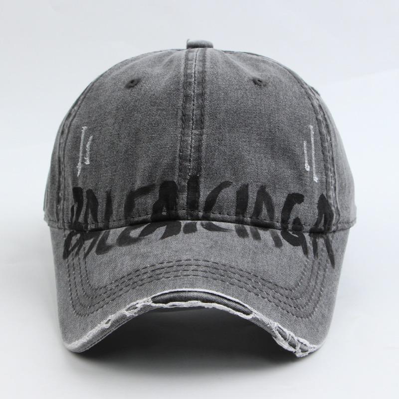 

Vintage hand-painted graffiti broken edge baseball cap wide brim face peaked cap чёрный