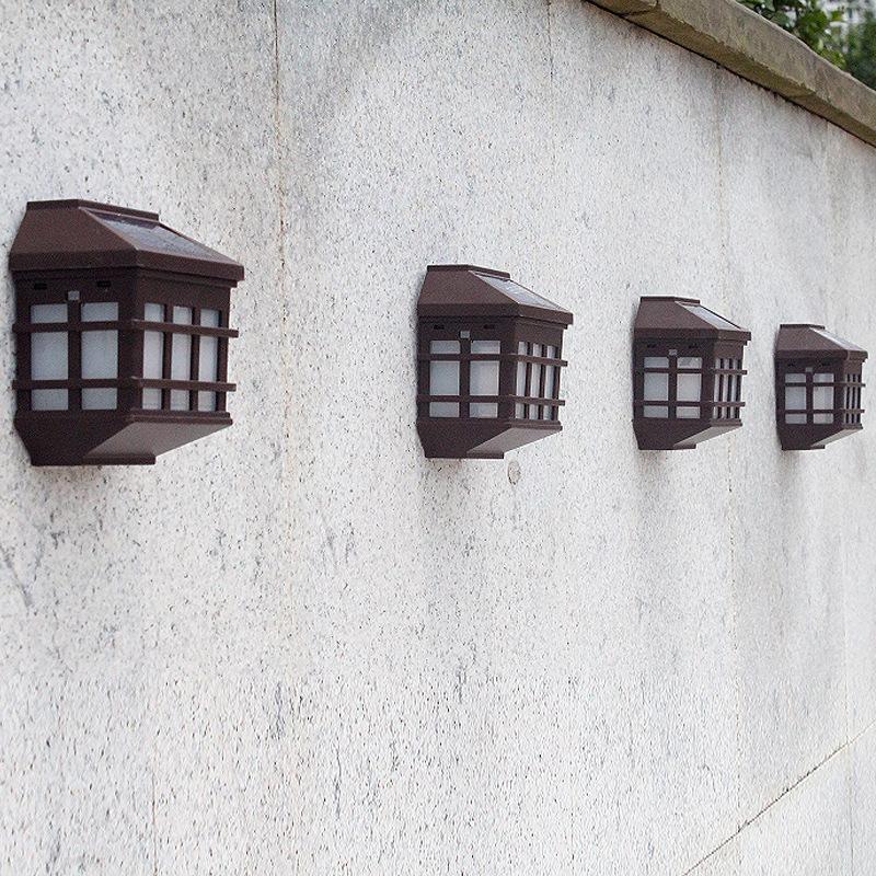 Retro Led Solar Wall Lights Outdoor Waterproof Solar Fence Light for Garden Pathway Courtyard Hotel Driveway Patio Pathway Lamp