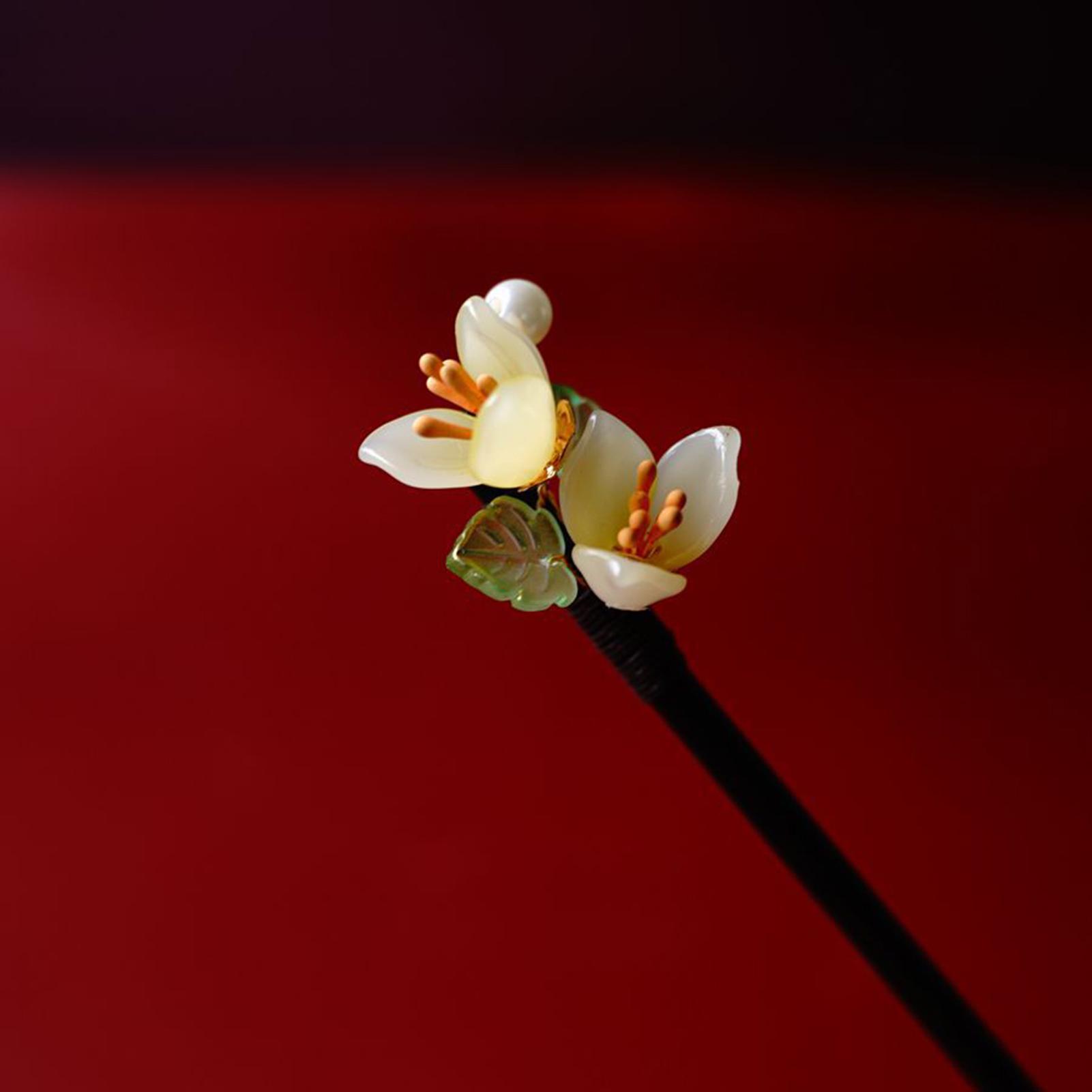 

Вінтажна китайська шпилька для волосся для жінок Елегантна дерев яна квітка Паличка для волосся Ханфу Ципао Повна сукня Декорація Аксесуари для волосся червоний