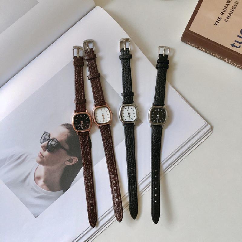 Minimalist Unisex Quartz Watch With Leather Strap For Casual Wear