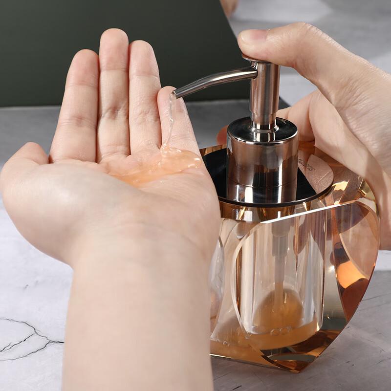 Luxury Square Crystal Glass Liquid Dispenser Bottle