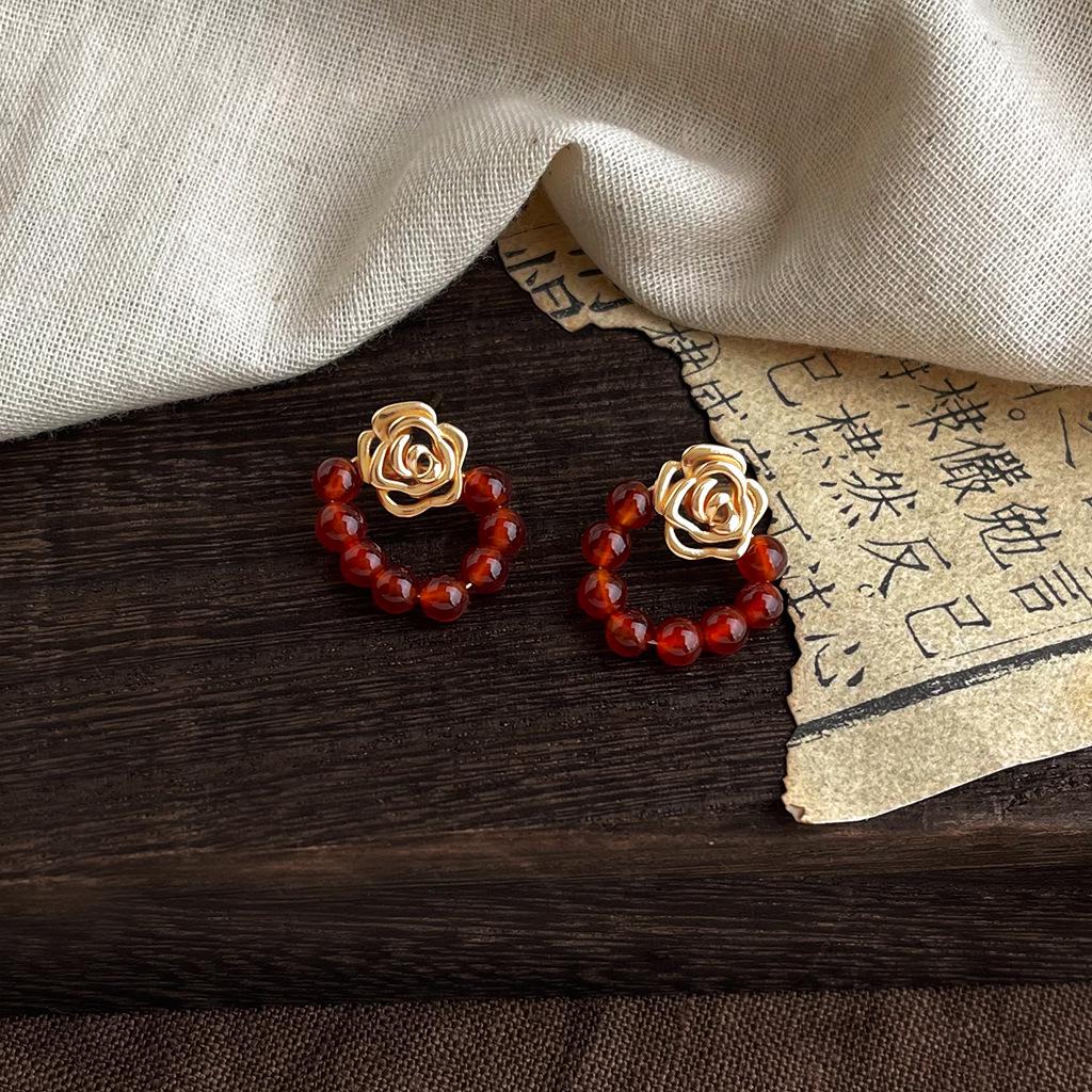 Retro Red Agate Tassel Earrings: Luxurious Chinese Court Style