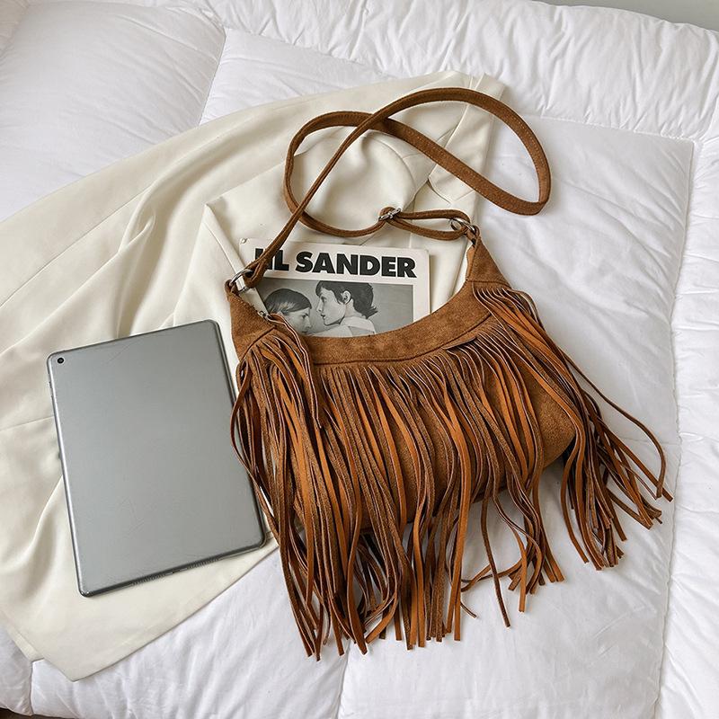 Bag Women's Autumn Korean Version 2025 Fashion Fringed Personalized Ins Matte Large Capacity Shoulder Crossbody Bucket Bag Pu