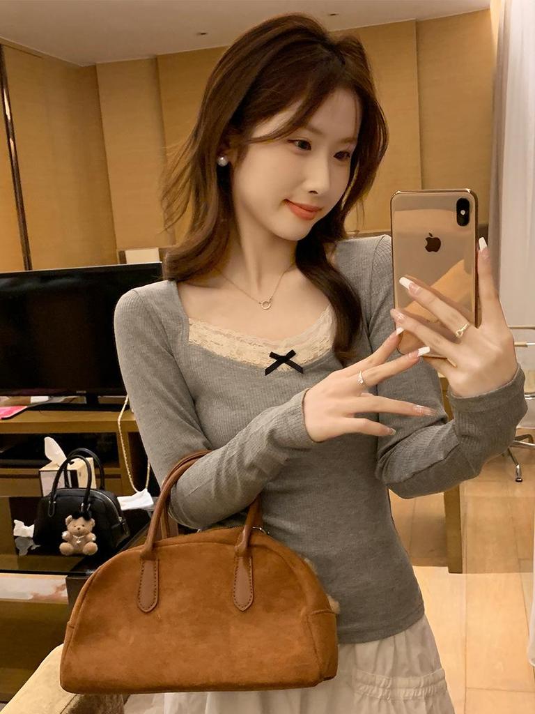 Lace Spliced Brushed Warm Long-Sleeve Women's T-Shirt, Slim Fit, Perfect for Autumn/Winter Layering or Solo Wear.